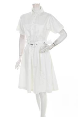 Рокля Guess1