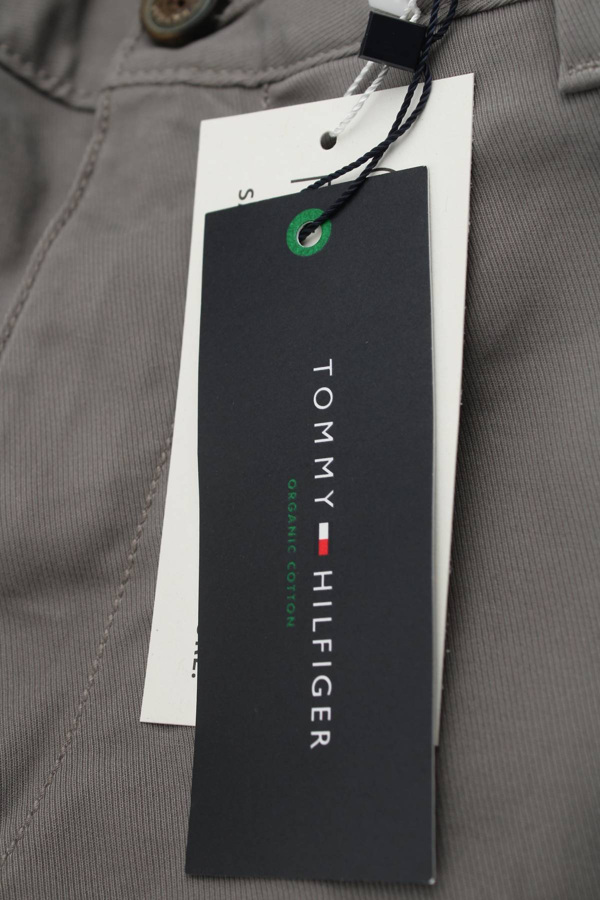 Мъжки къс панталон Tommy Hilfiger3 - Contour.bg Мъжки къс панталон Tommy Hilfiger3