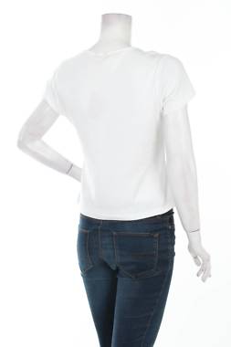 Γυναικεία μπλούζα Guess2