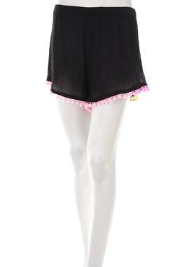 Дамски къс панталон Boohoo1 - Contour.bg Дамски къс панталон Boohoo1
