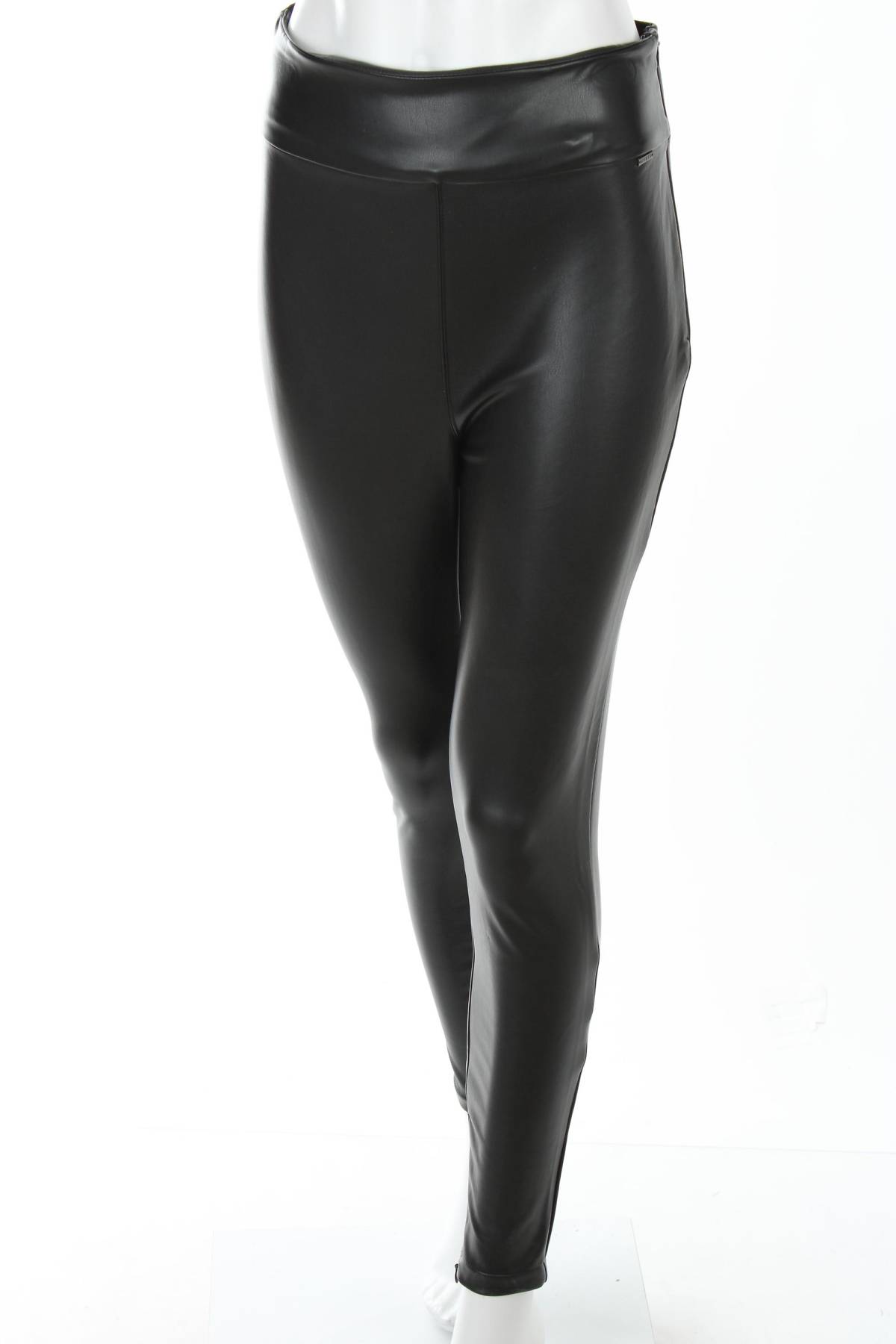 кожен клин Guess1