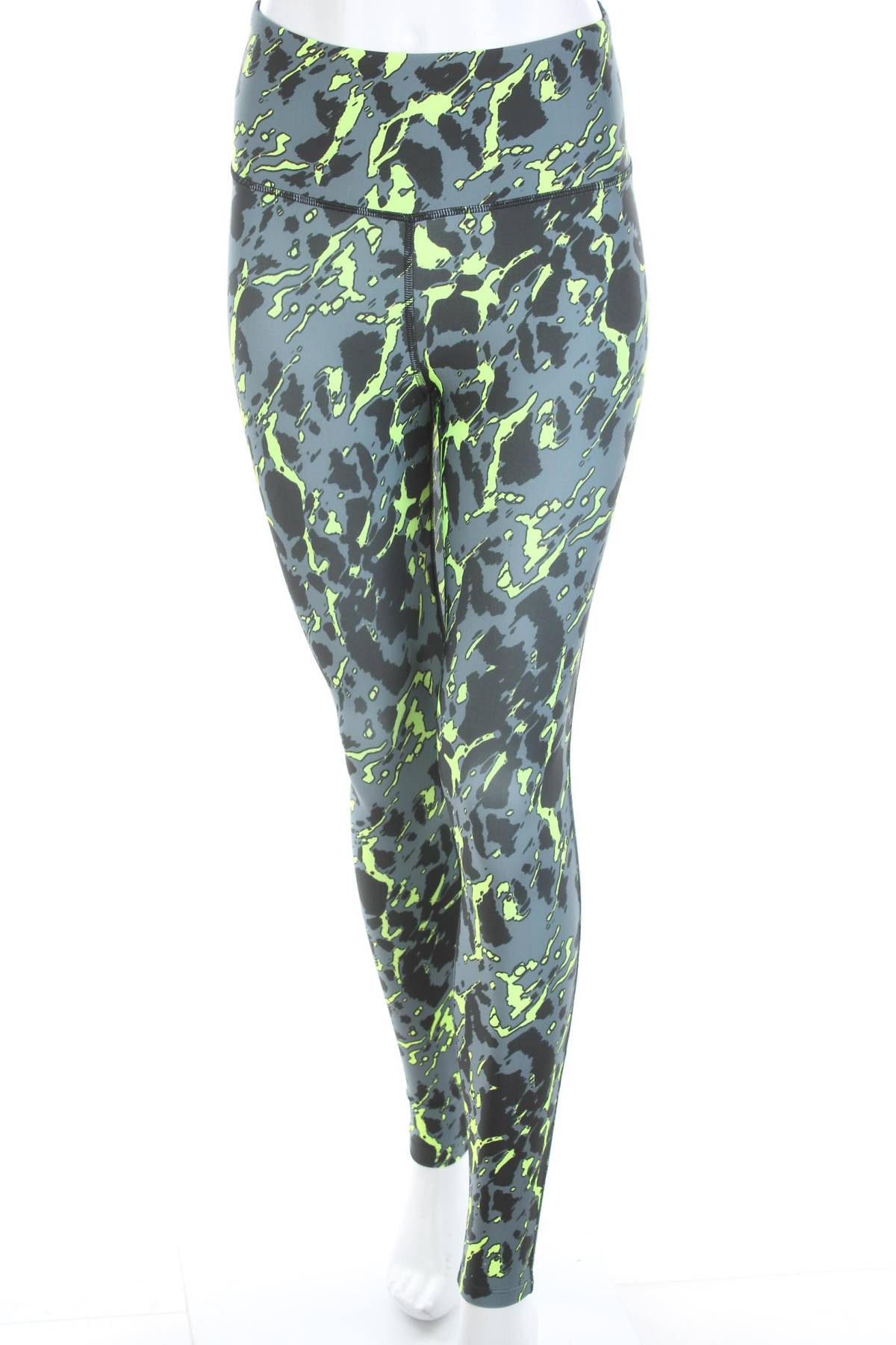 Дамски спортен клин Reebok1