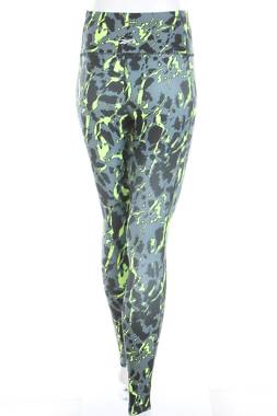 Дамски спортен клин Reebok2