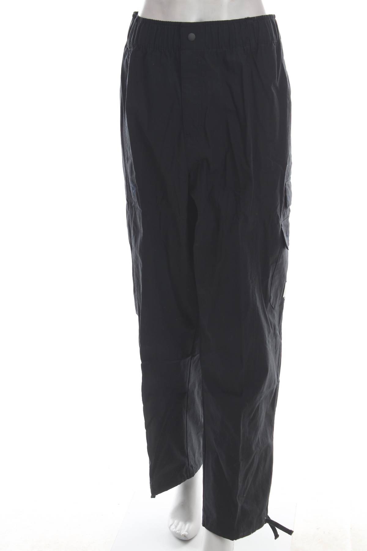 Дамско спортно долнище Nike1 - Contour.bg Дамско спортно долнище Nike1