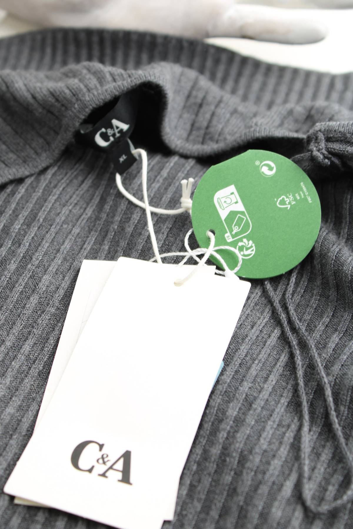 Дамски пуловер C&A3