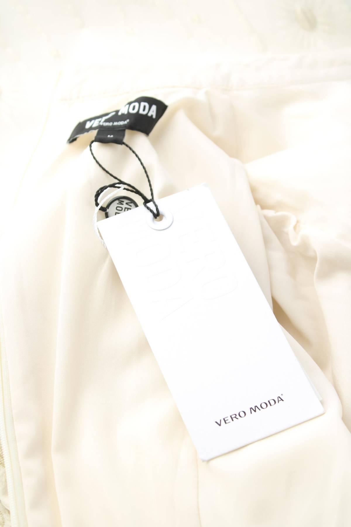 Рокля Vero Moda3 - Contour.bg Рокля Vero Moda3