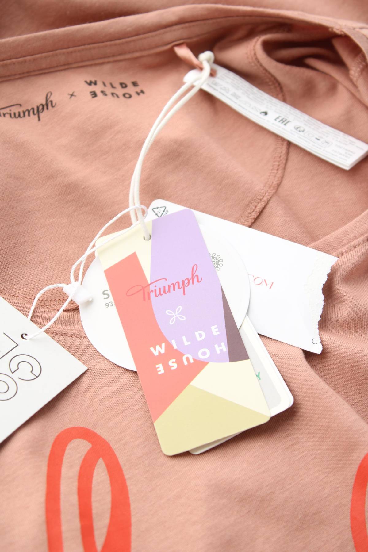 Дамска нощница Triumph x Wilde House3