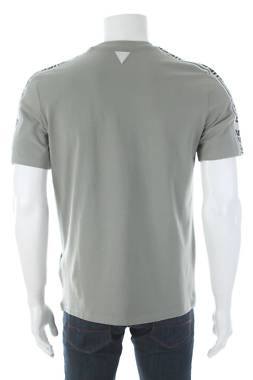 Мъжка тениска Guess2