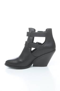 Дамски боти Diesel2