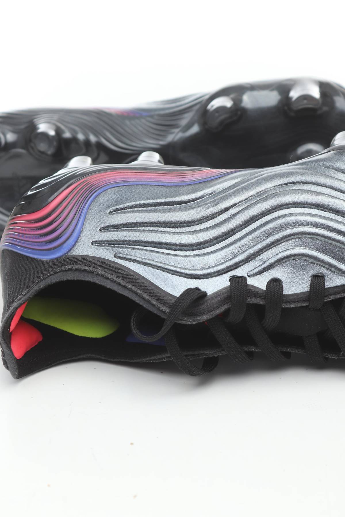 Футболни обувки Adidas5 - Contour.bg Футболни обувки Adidas5