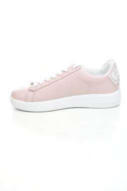 Кецове Guess2 - Contour.bg Кецове Guess2