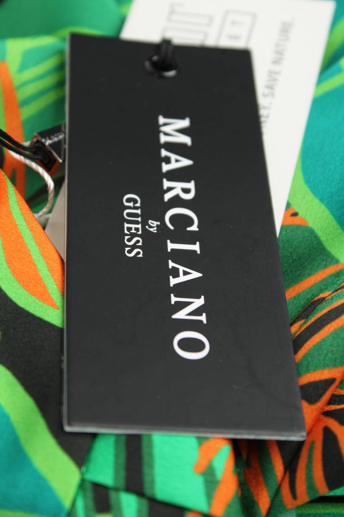 Дамски къс панталон Guess By Marciano3