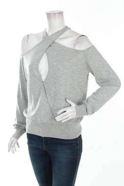 Дамски пуловер Guess1