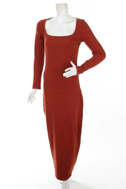 Φορέματα Boohoo1