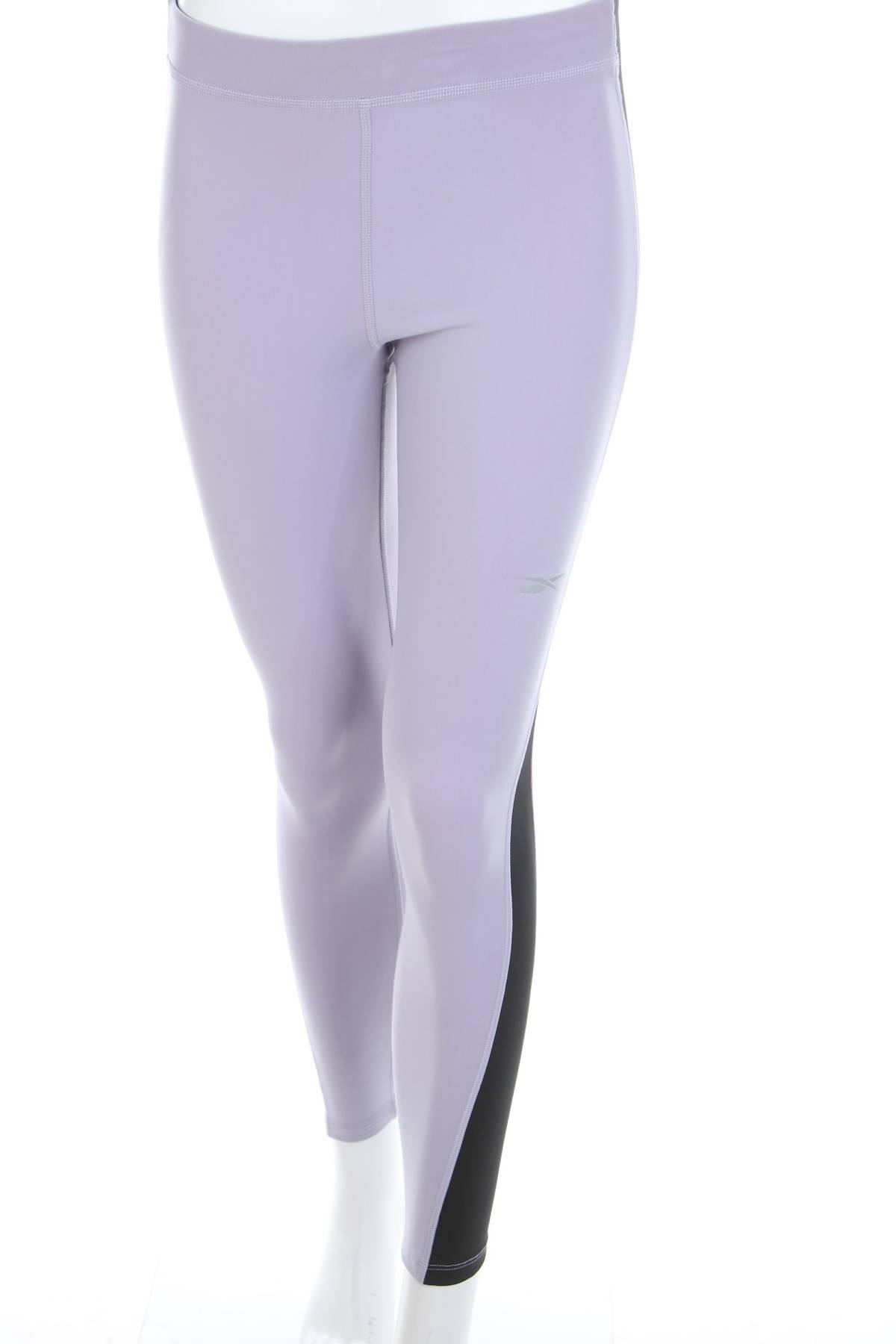 Дамски спортен клин Reebok1