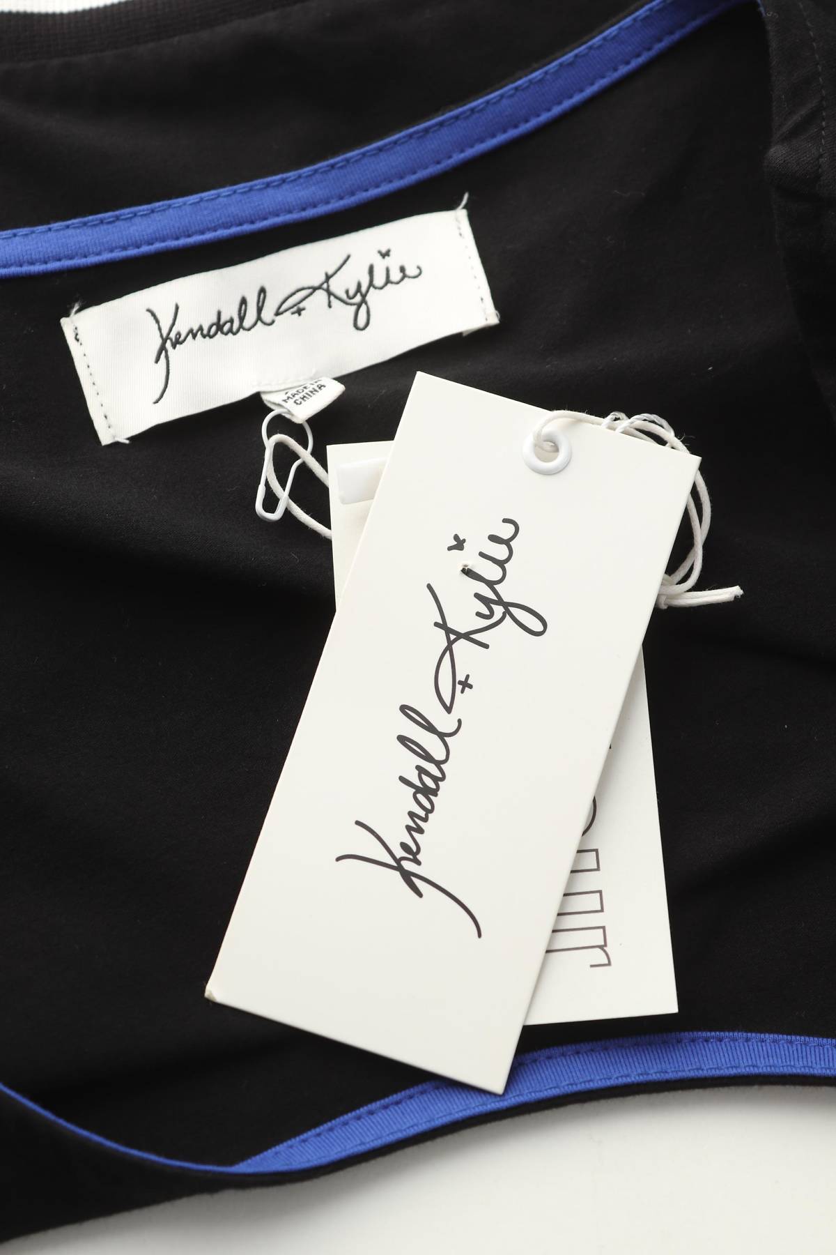 Дамска тениска Kendall + Kylie3