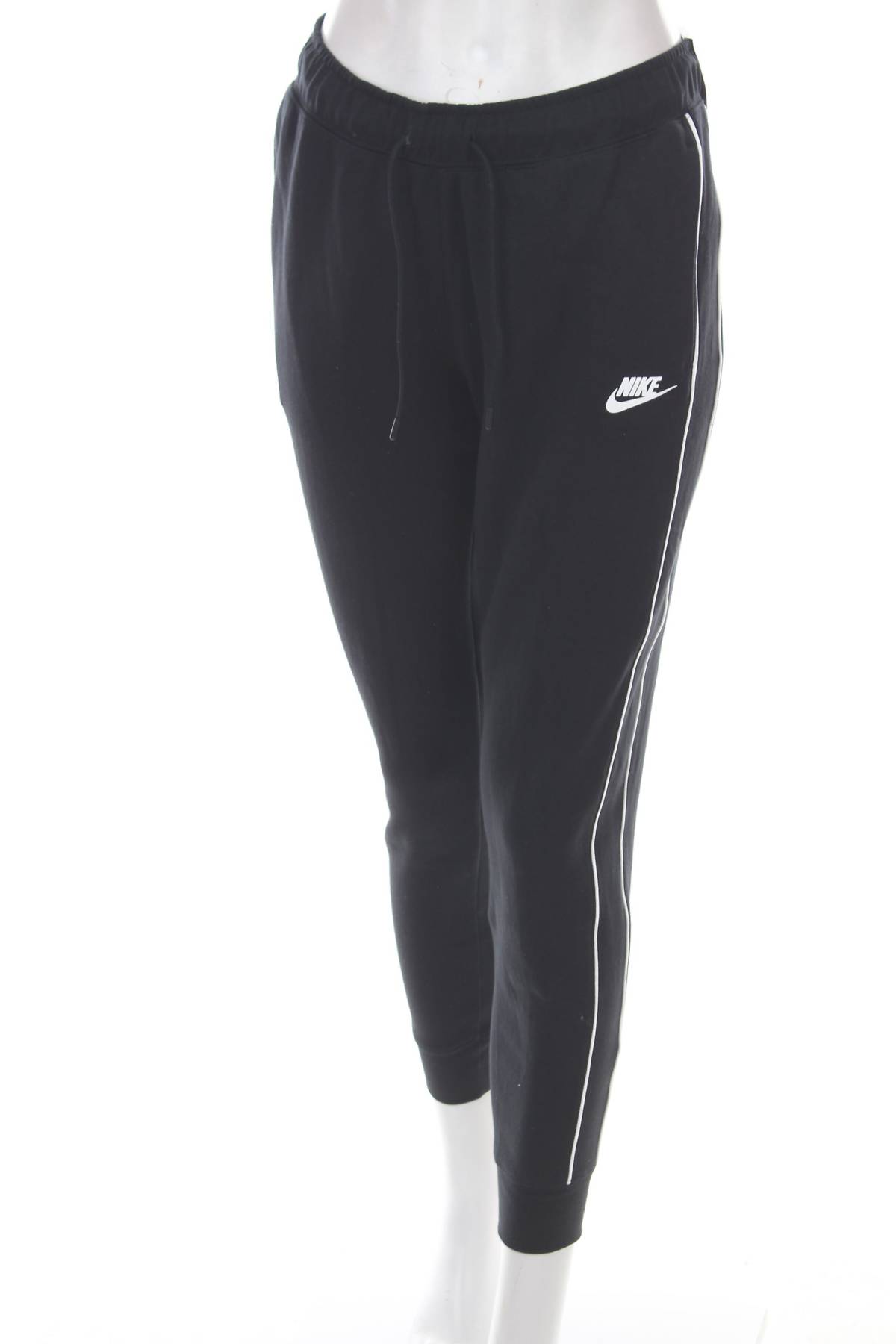 Γυναικείο αθλητικό παντελόνι Nike1