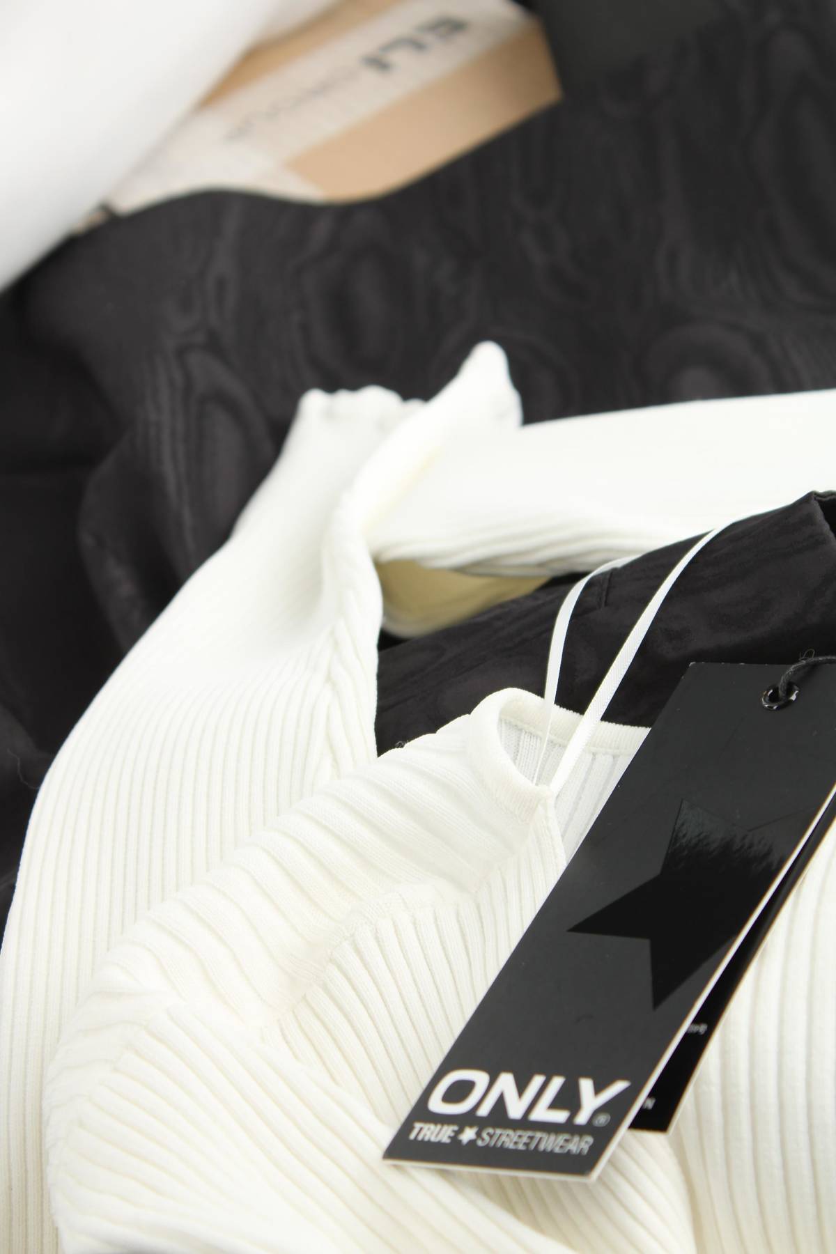 Рокля Only4 - Contour.bg Рокля Only4