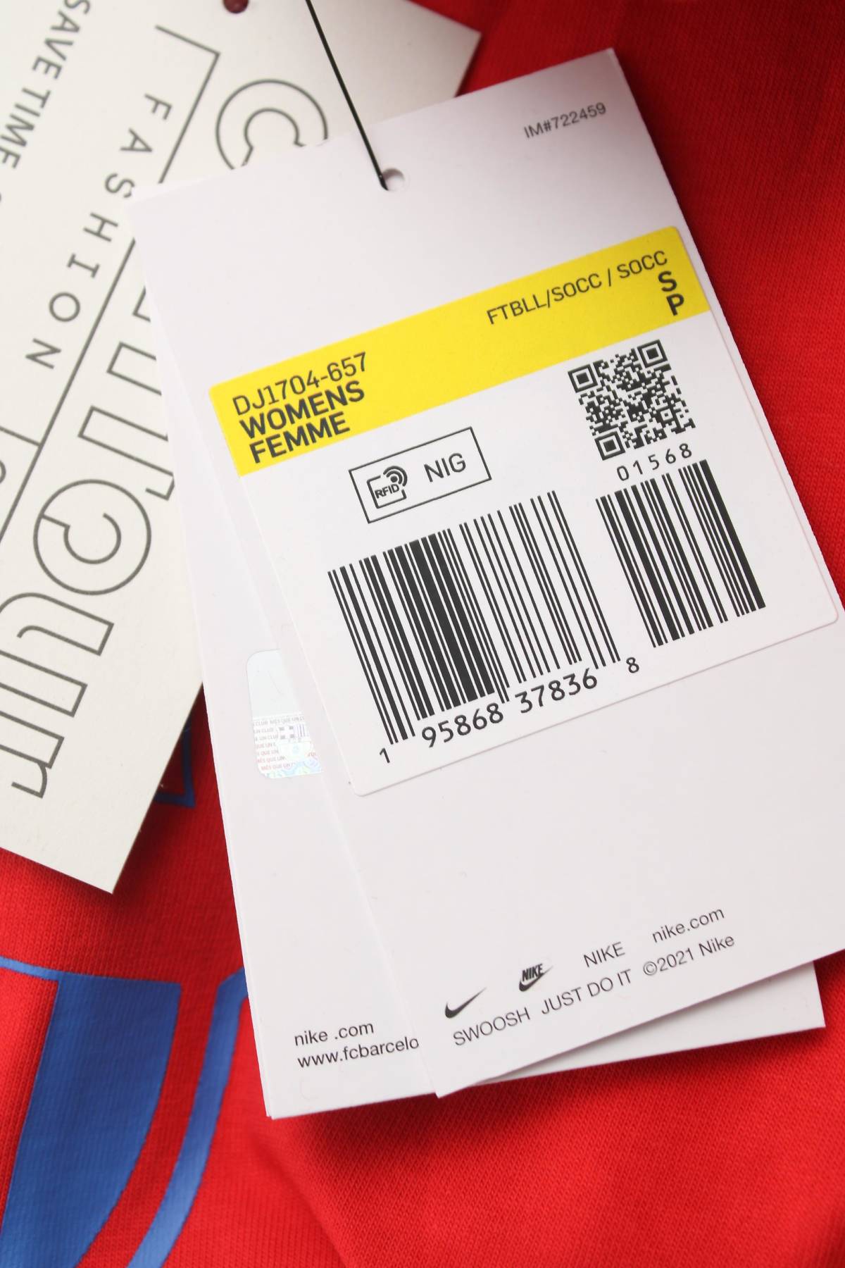 Дамски спортен потник Nike x FC Barcelona3 - Contour.bg Дамски спортен потник Nike x FC Barcelona3