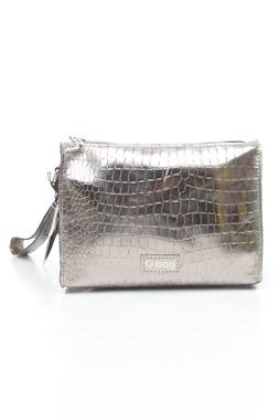 Дамска кожена чанта O bag1