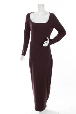 Рокля Boohoo1
