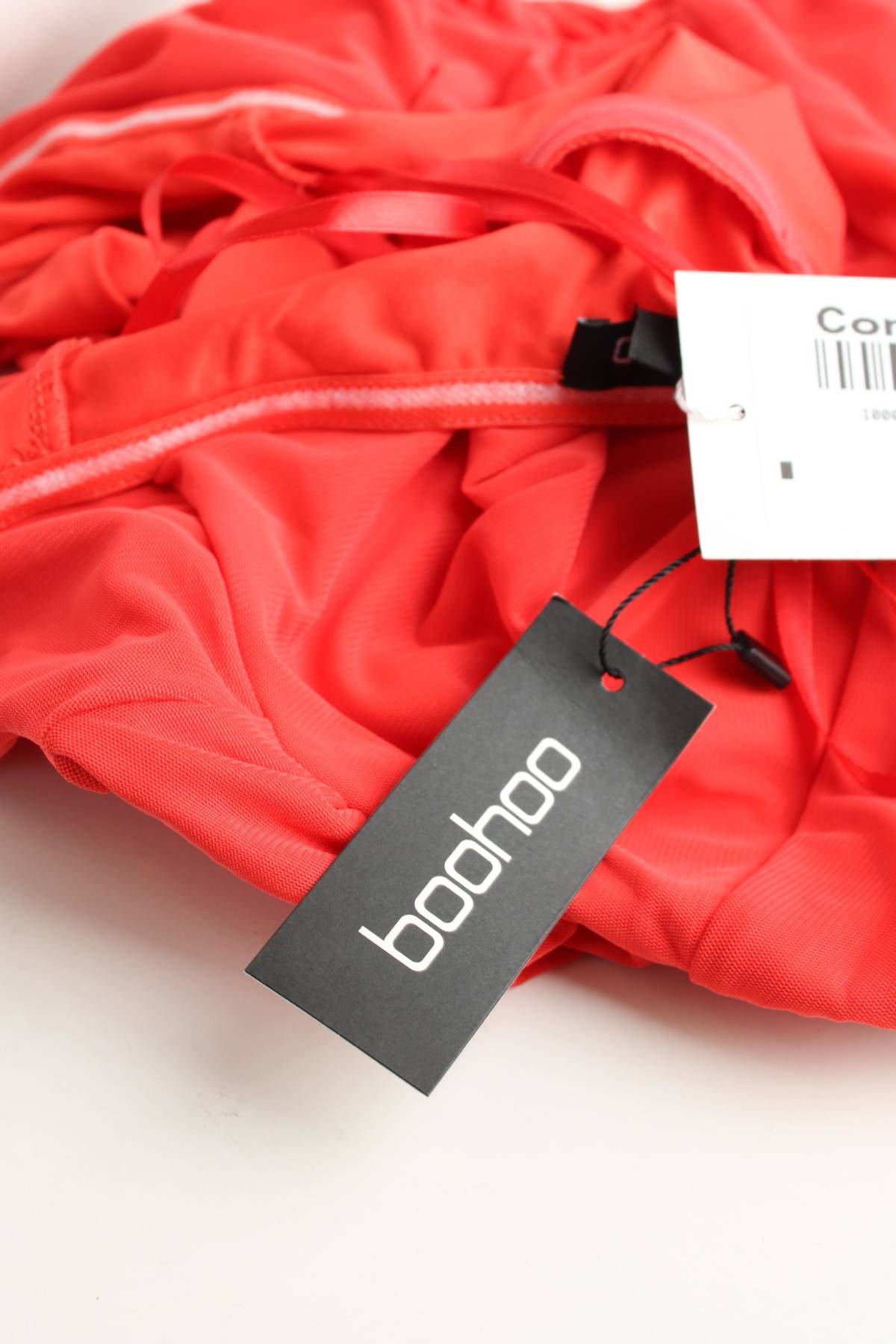 Рокля Boohoo3