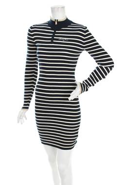 Φορέματα Tommy Jeans1