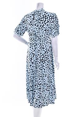 Рокля Boohoo2 - Contour.bg Рокля Boohoo2