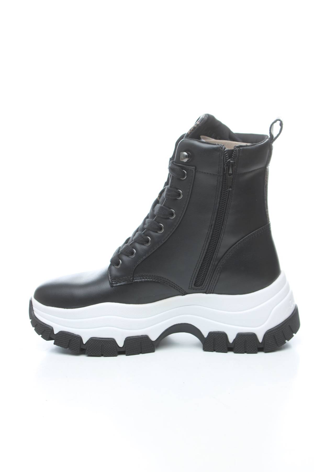 Дамски боти Guess2