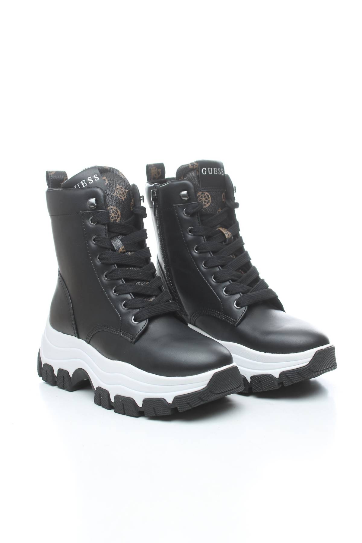 Дамски боти Guess3