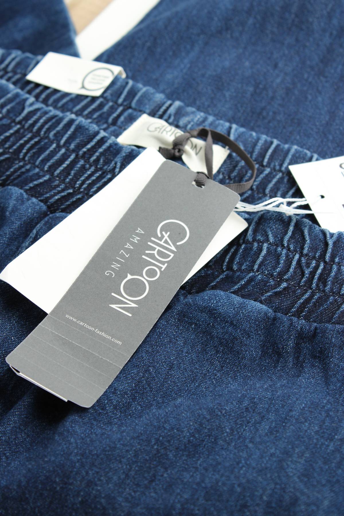 Дамски дънки Cartoon3