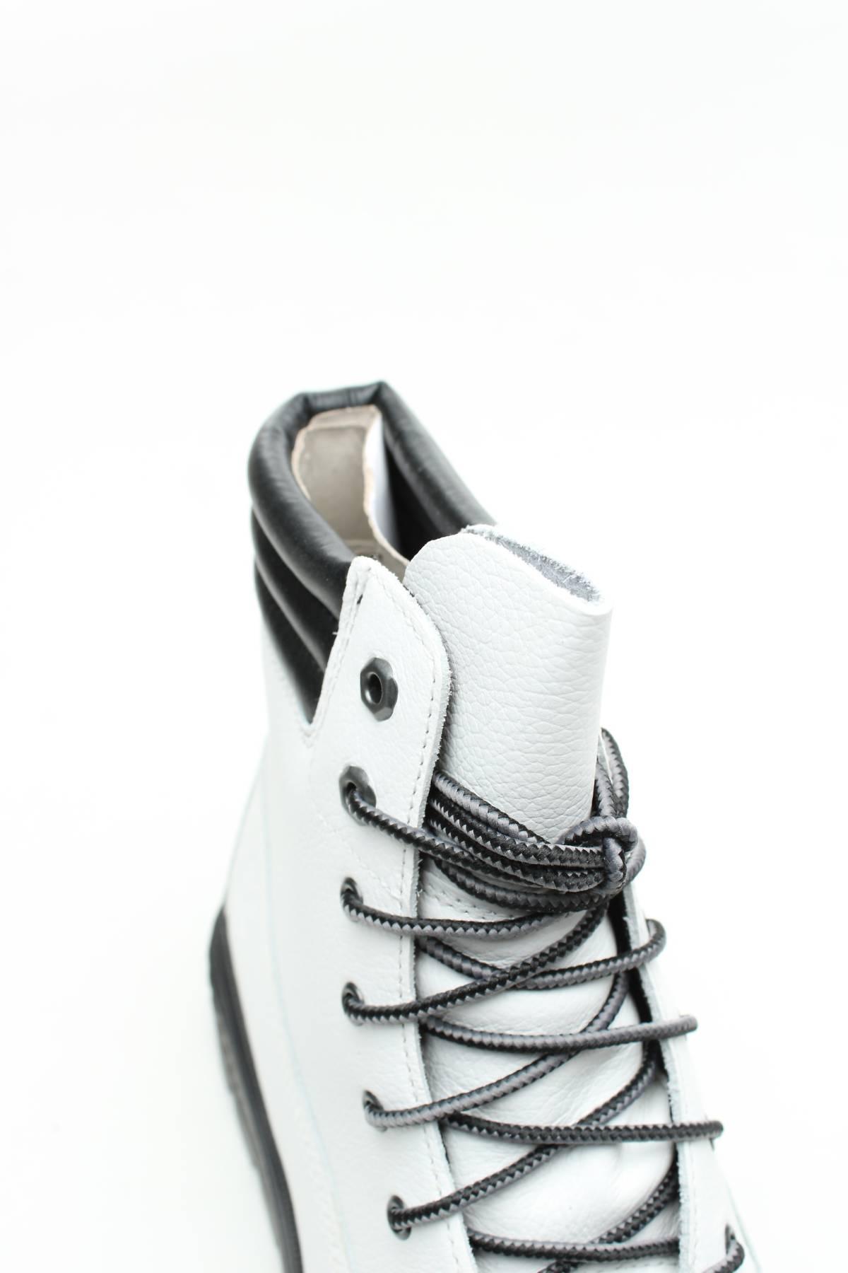 Γυναικεία μποτάκια Timberland5