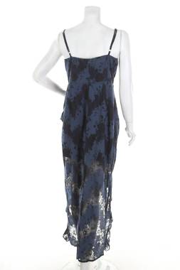 Рокля Boohoo2 - Contour.bg Рокля Boohoo2