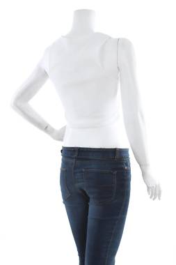 Γυναικείο αμάνικο Pull & Bear2 - Contourshop.gr Γυναικείο αμάνικο Pull & Bear2