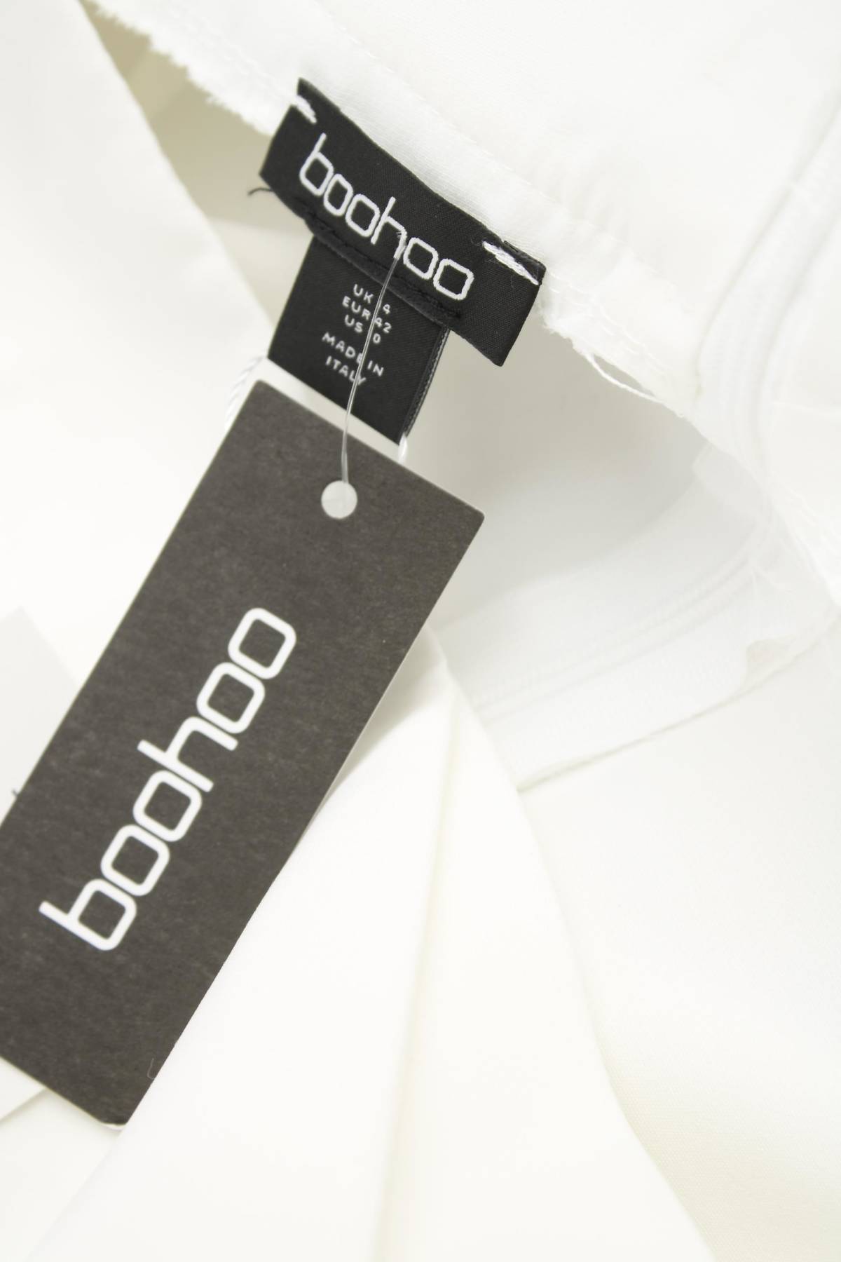 Γυναικείο σορτσάκι Boohoo3 - Contourshop.gr Γυναικείο σορτσάκι Boohoo3