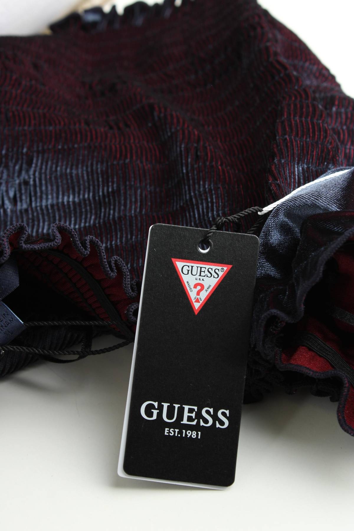 Дамска блуза Guess3
