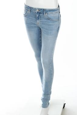 Γυναικεία τζιν Tommy Jeans1