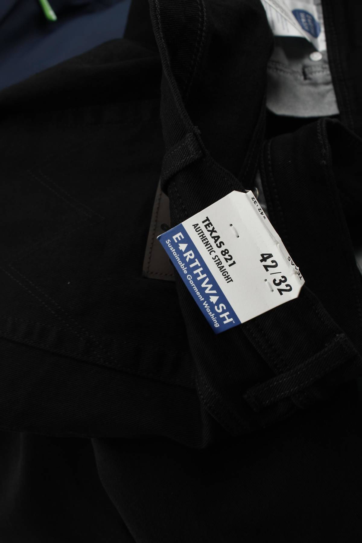 Мъжки дънки Wrangler3 - Contour.bg Мъжки дънки Wrangler3
