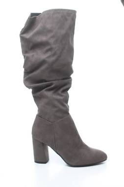 Дамски ботуши S.Oliver1