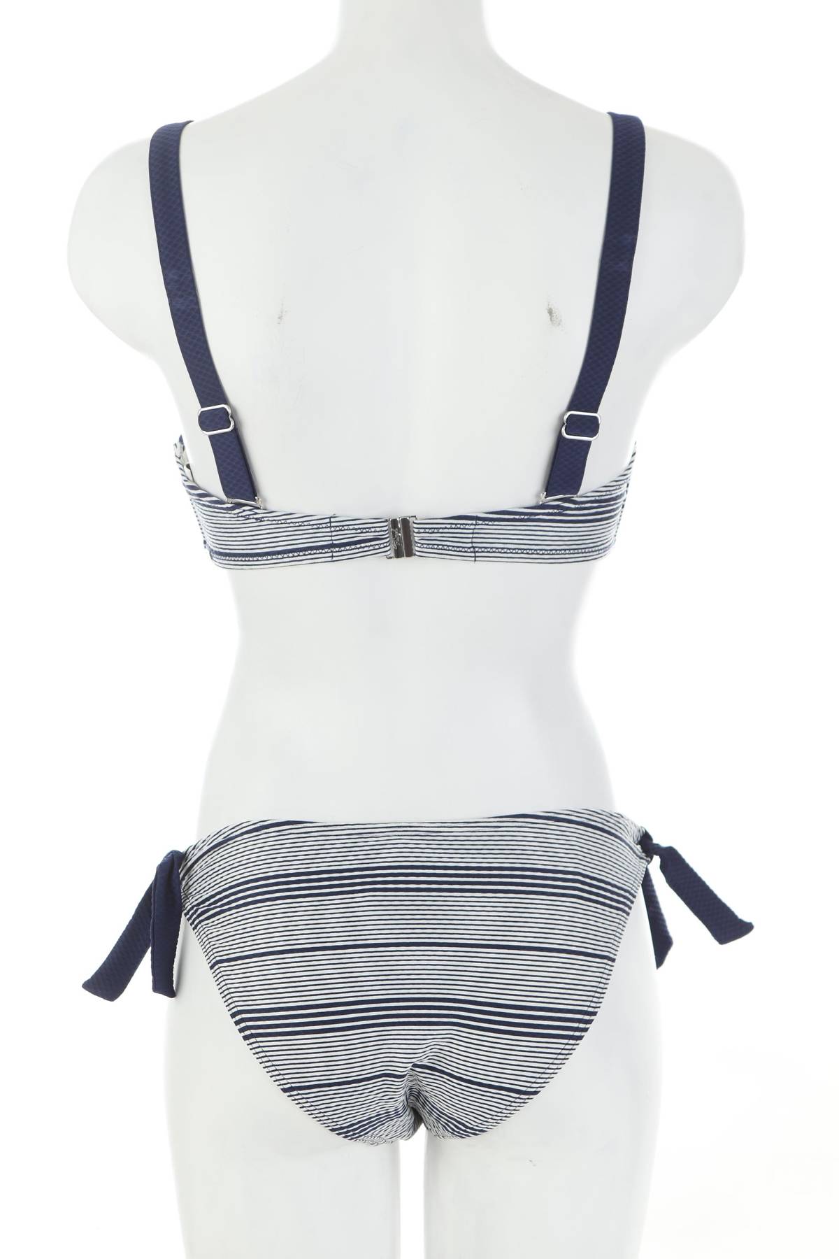 Бански костюм Triumph2 - Contour.bg Бански костюм Triumph2