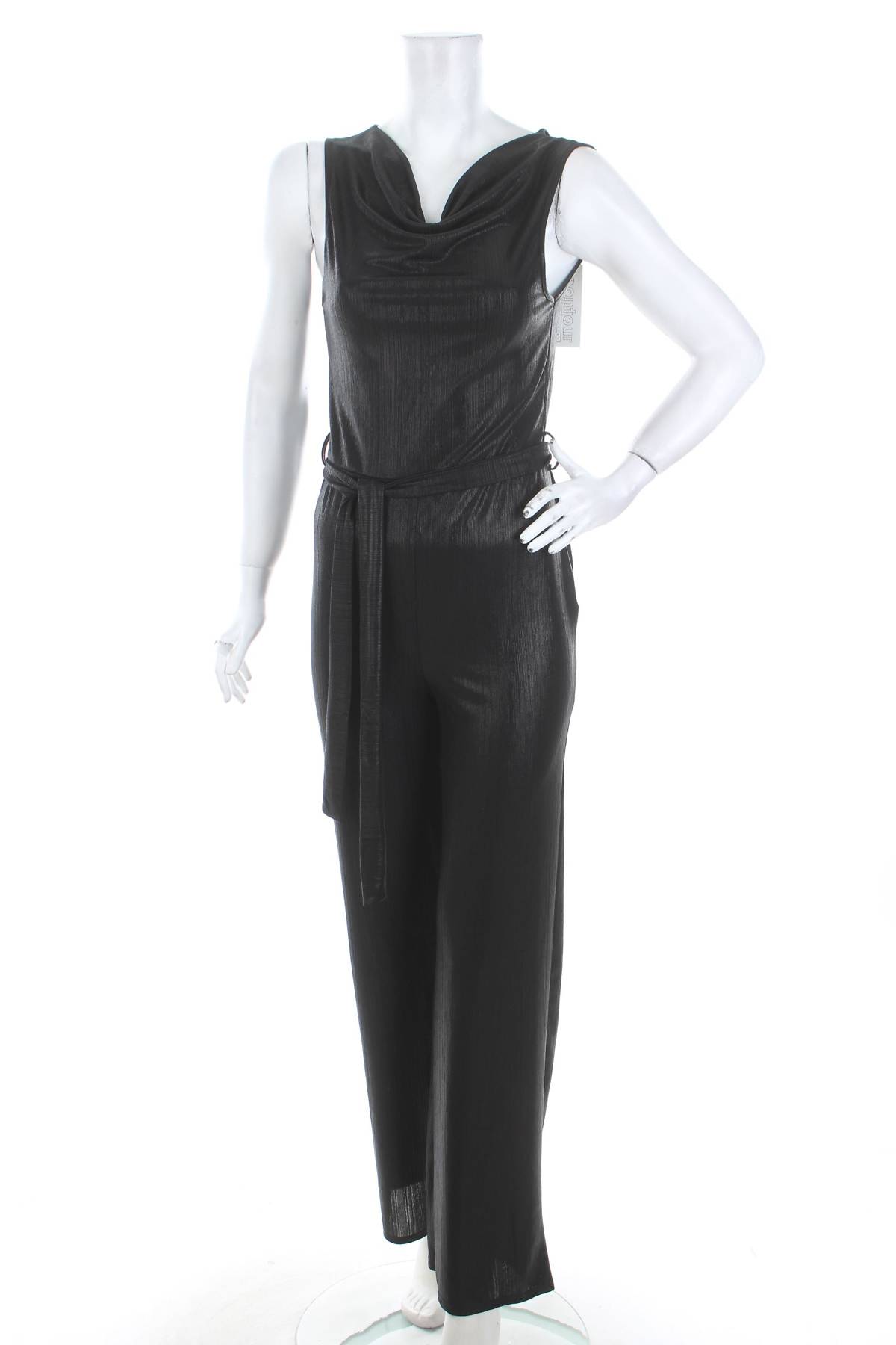 Дамски гащеризон Boohoo1 - Contour.bg Дамски гащеризон Boohoo1
