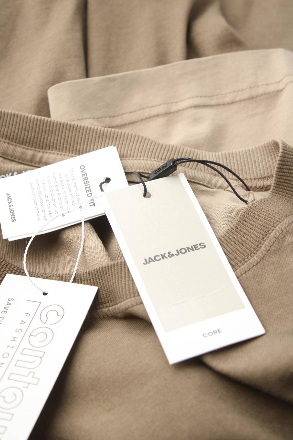 Мъжка тениска Jack & Jones CORE3 - Contour.bg Мъжка тениска Jack & Jones CORE3