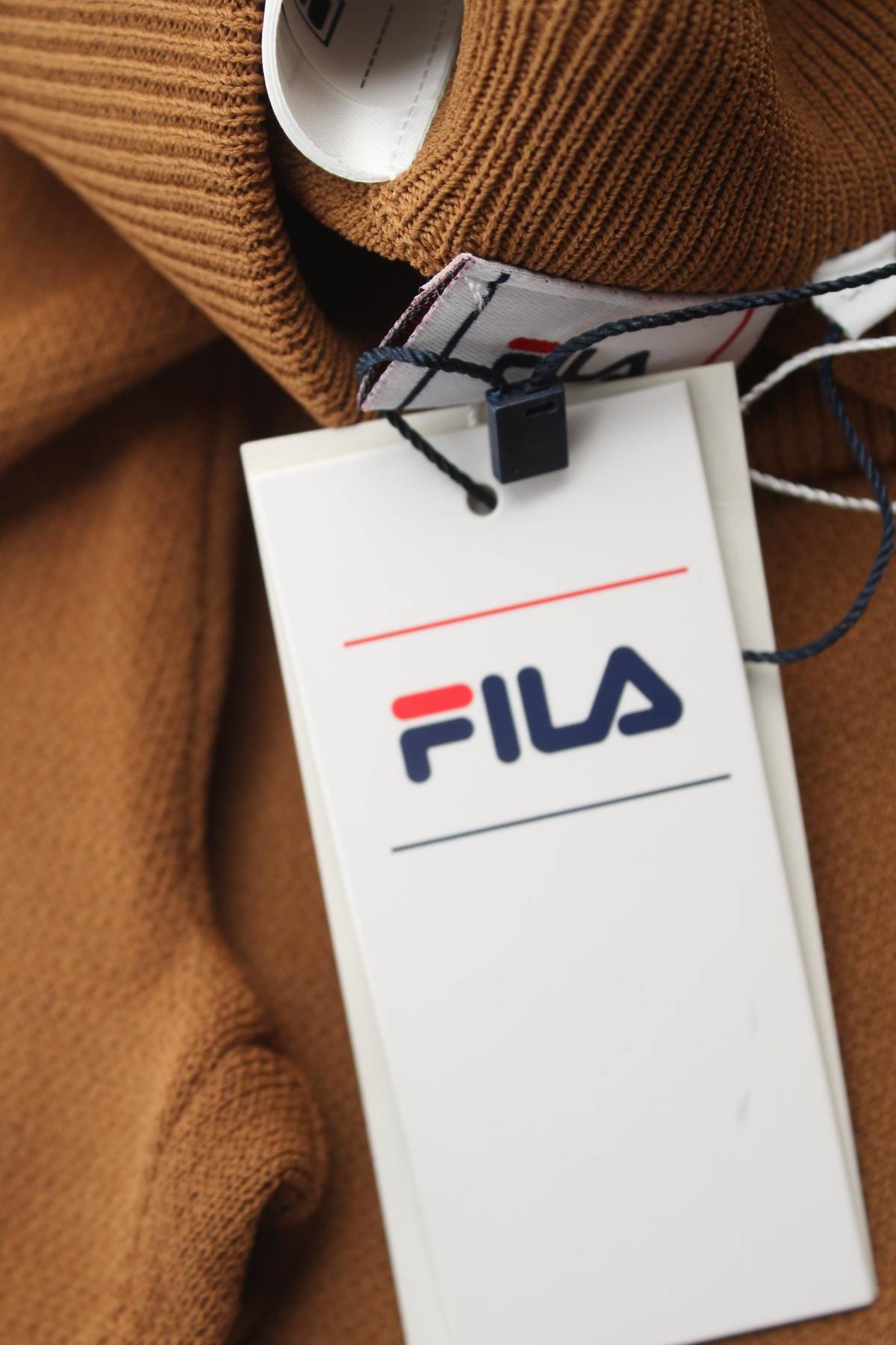 Γυναικείο αθλητικό παντελόνι FILA3