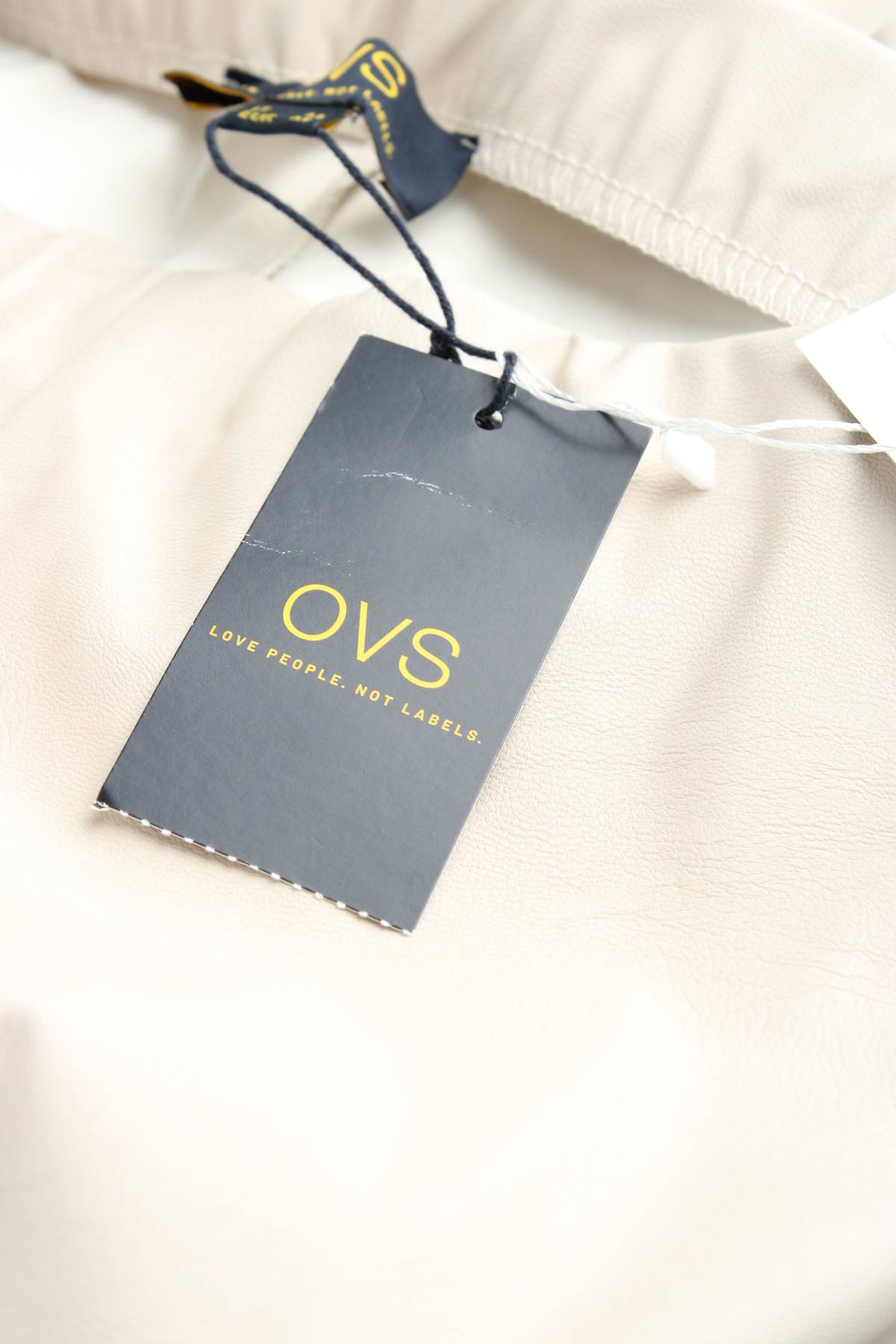 Дамски кожен панталон Oviesse3