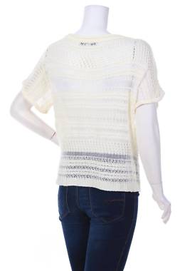 Дамска блуза Forever 212 - Contour.bg Дамска блуза Forever 212