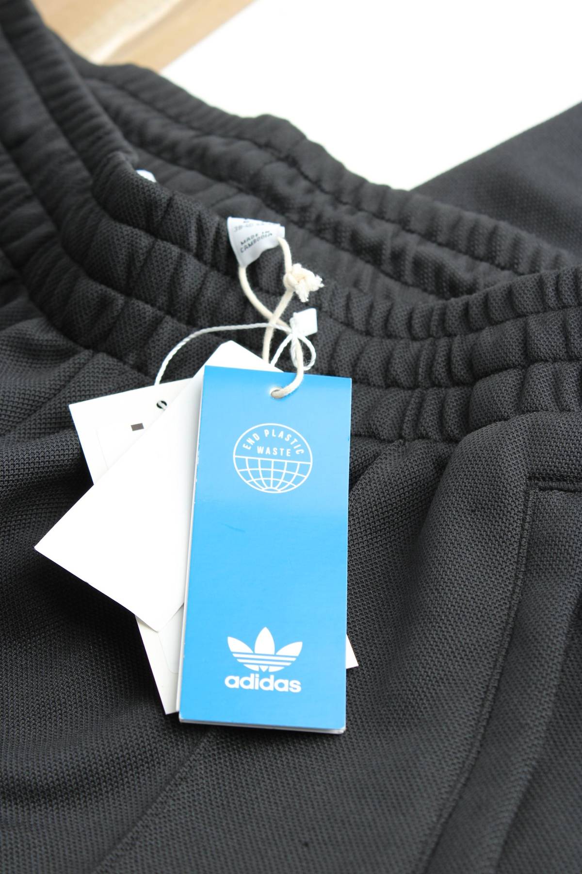 Γυναικείο αθλητικό παντελόνι Adidas Originals3