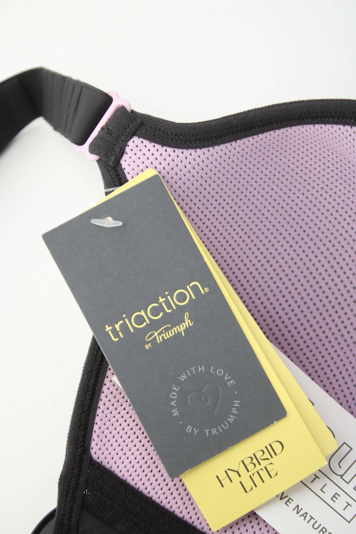 Спортен сутиен Triumph Triaction3