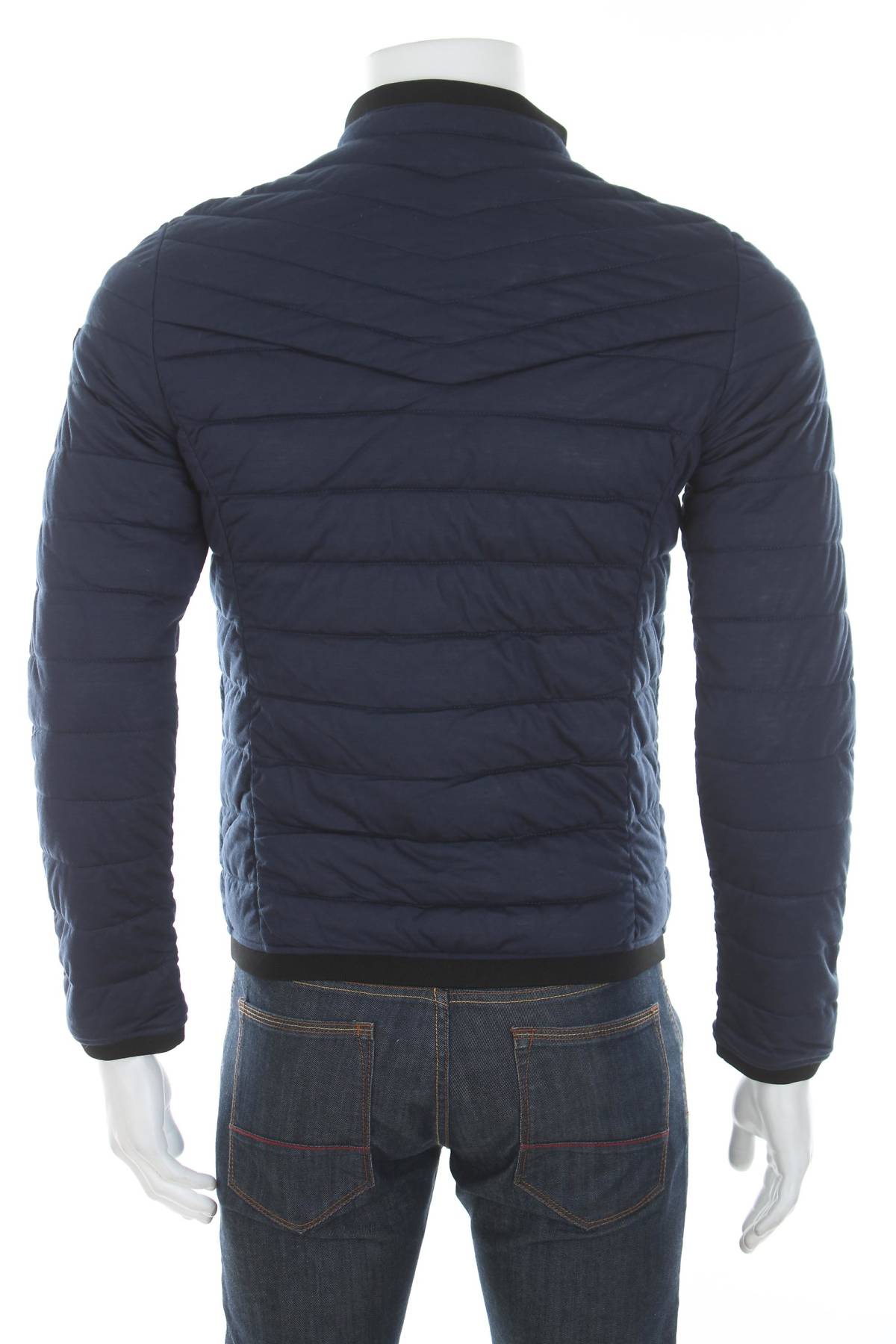 Преходно яке Guess2 - Contour.bg Преходно яке Guess2