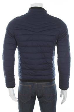 Преходно яке Guess2