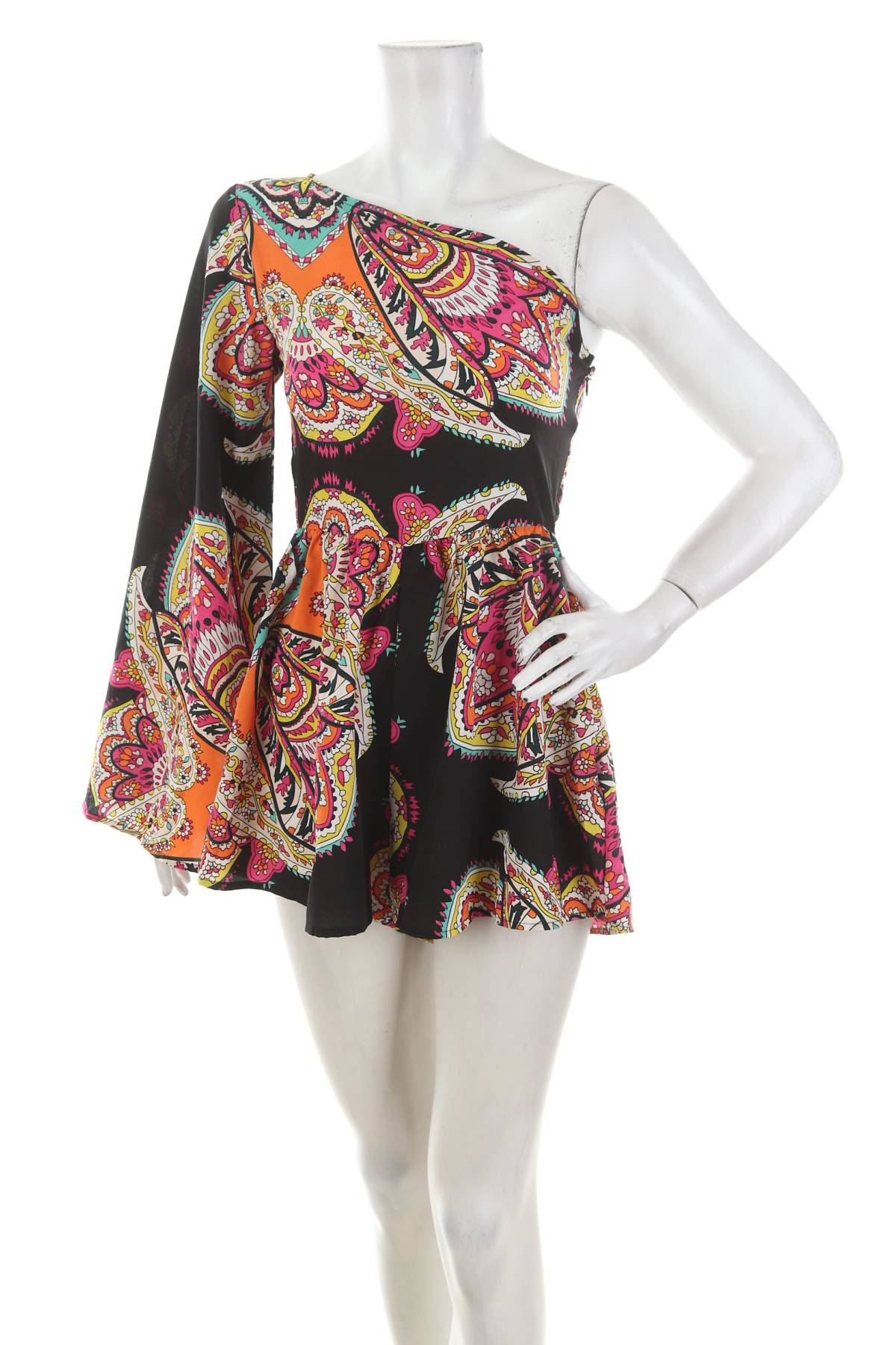 Дамски гащеризон Boohoo1 - Contour.bg Дамски гащеризон Boohoo1